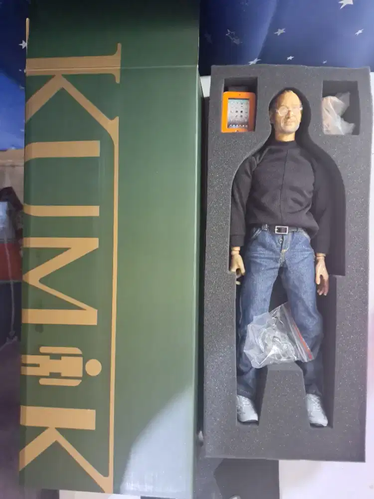 Action Figure 1/6  Steve Jobs (Kumik)