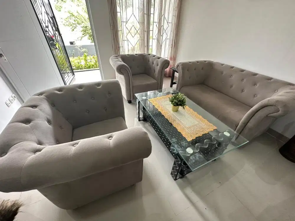 Sofa kancing + meja satu set