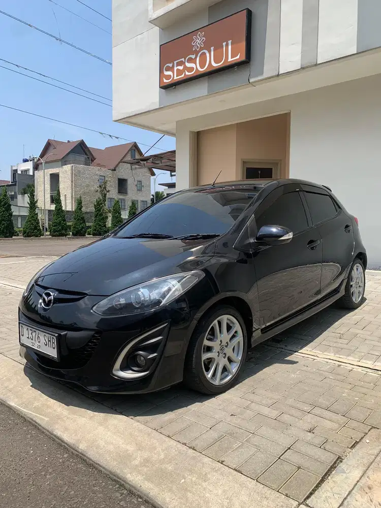 Mazda 2 2012 Bensin