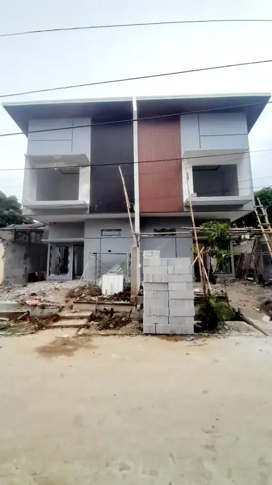 RUMAH DALAM PEROSES PEMBANGUNAN, SIAP HUNI DI BULAN DESEMBER 2025.