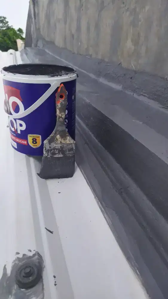 Perbaikan atap genteng rembes, servis asbes retak, atap ambrol,plafon,