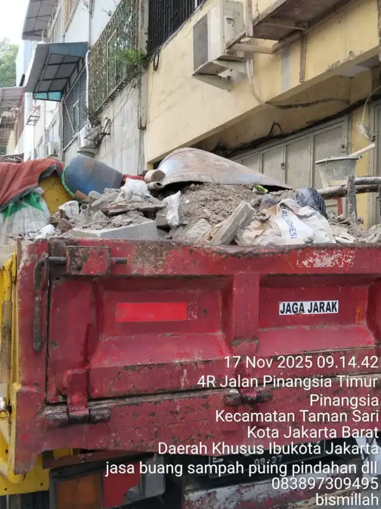Jasa angkut puing dan sampah