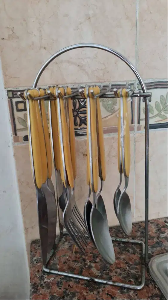 15 Sendok Garpu Pisau (Bekas)