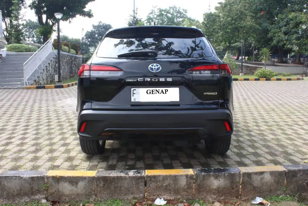 Toyota Corolla Cross Hybrid 1.8 AT