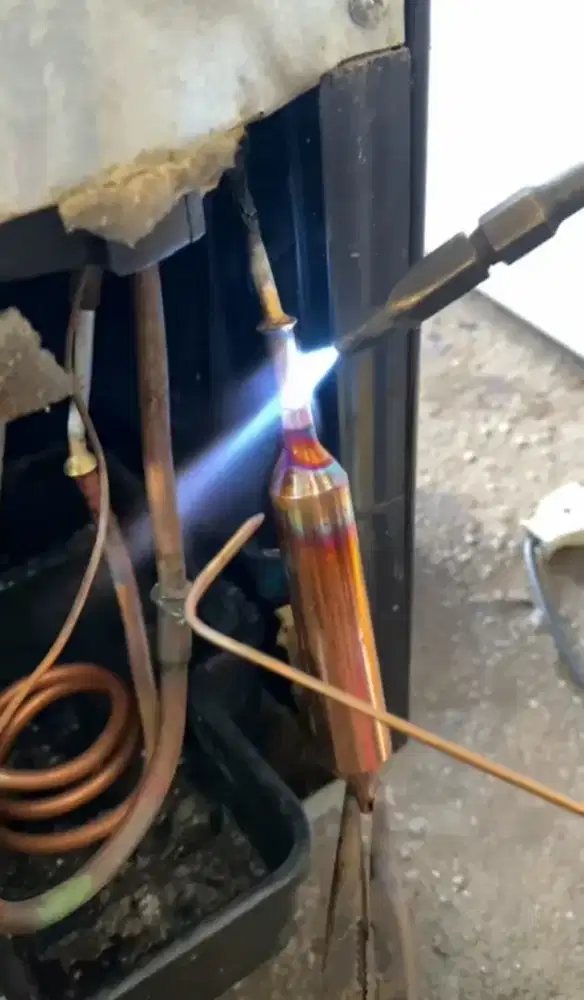 SERVICE AC, KULKAS, FREEZER, SHOWCASE, MESIN CUCI, POMPA AIR