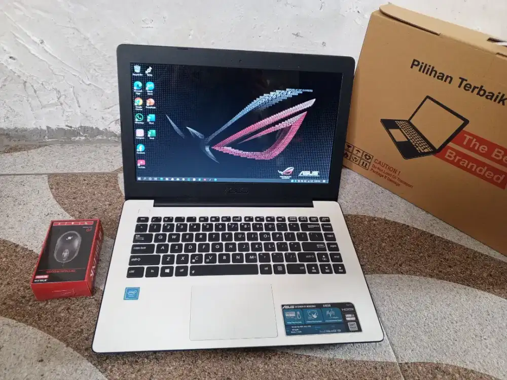 Laptop Asus X453S, ram 8 GB, slim, normal mulus