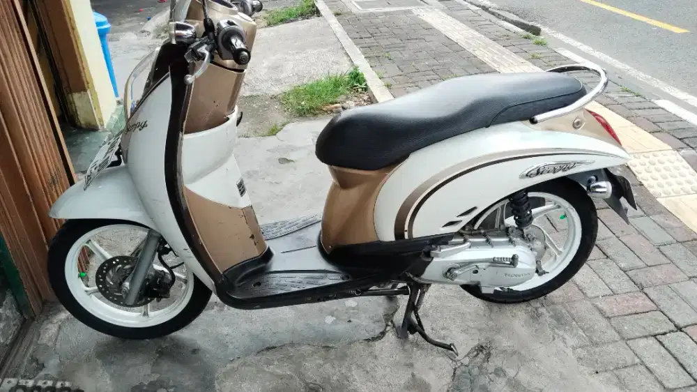 Scoopy karbu 2011 AB Sleman