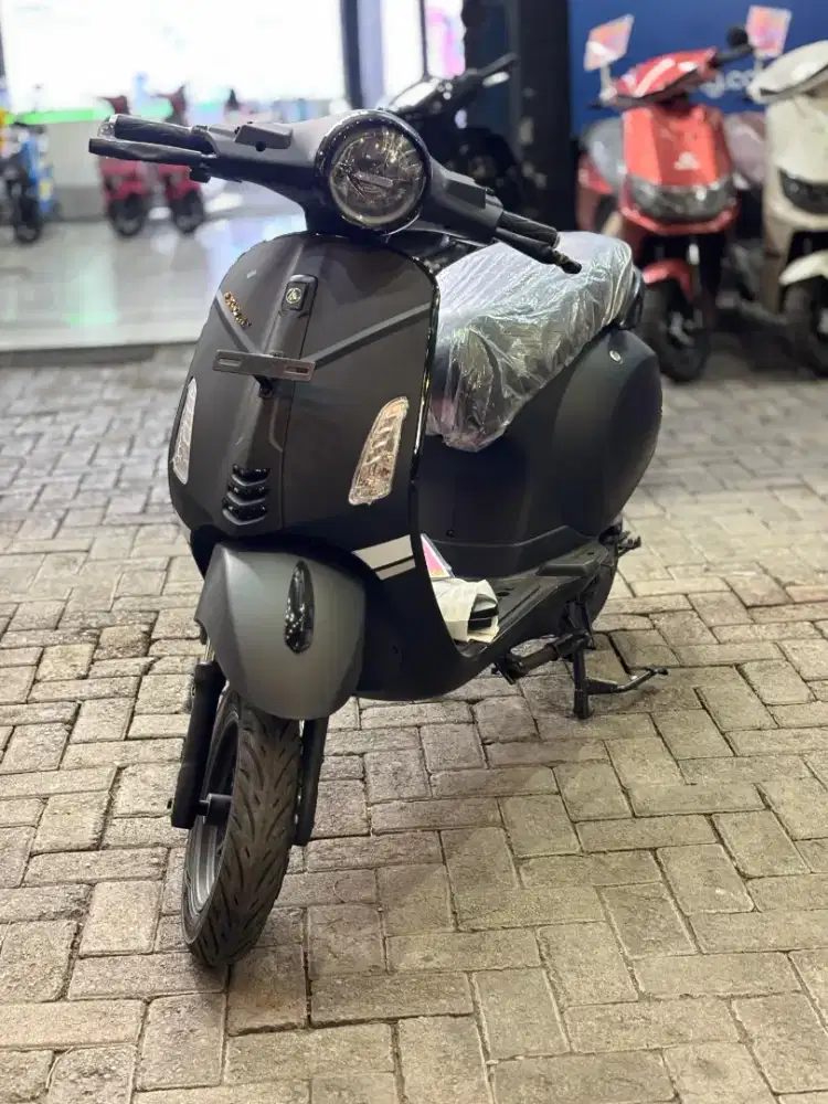 VESPA LISTRIK EXOTIC SPRINTER AT