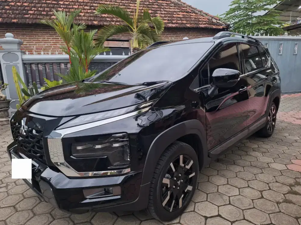 New Expander Cross CVT 2025