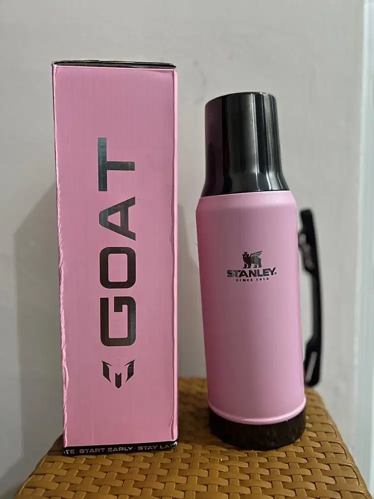 TUMBLER TERMOS STANLEY MESSI 40 OZ