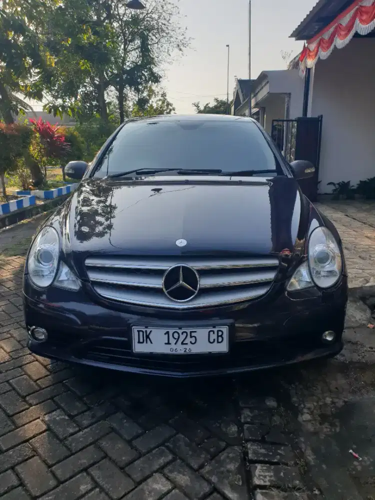 Dijual BU Mercy seri R280L 2011