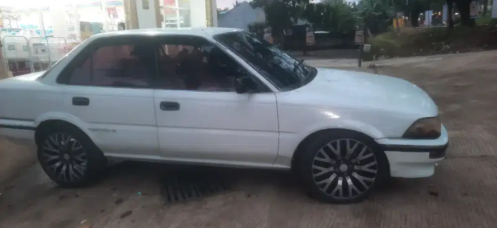 Toyota Corolla 1988 Bensin