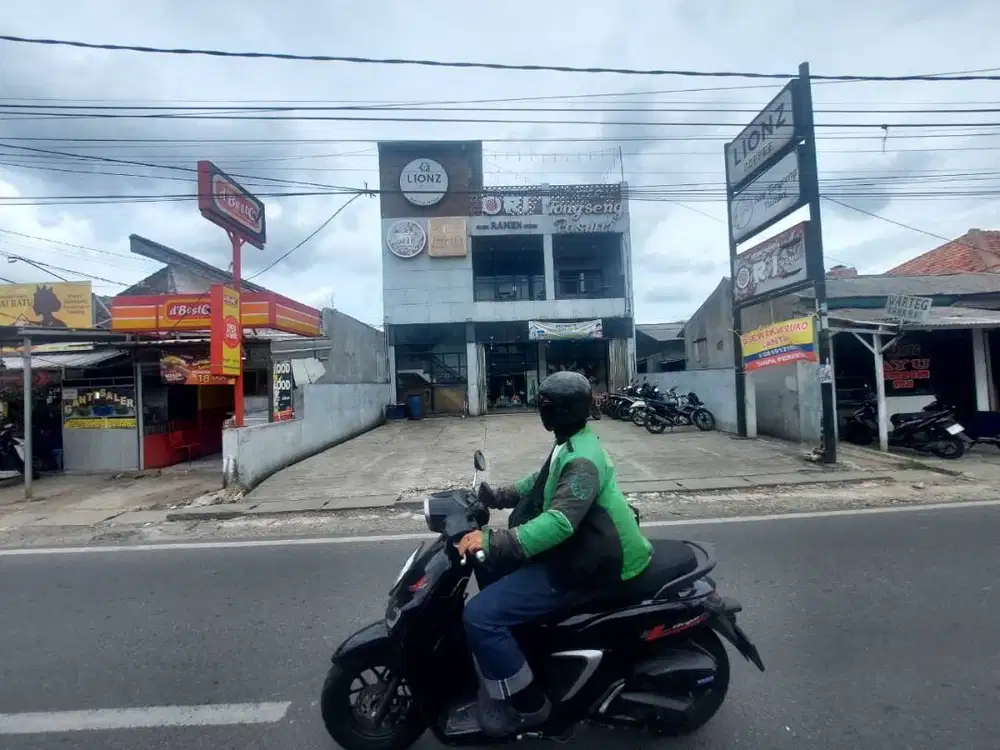 DISEWAKAN RUKO 2.5 LANTAI DEKAT UNPAM LOKASI STRATEGIS TANPA PERANTARA