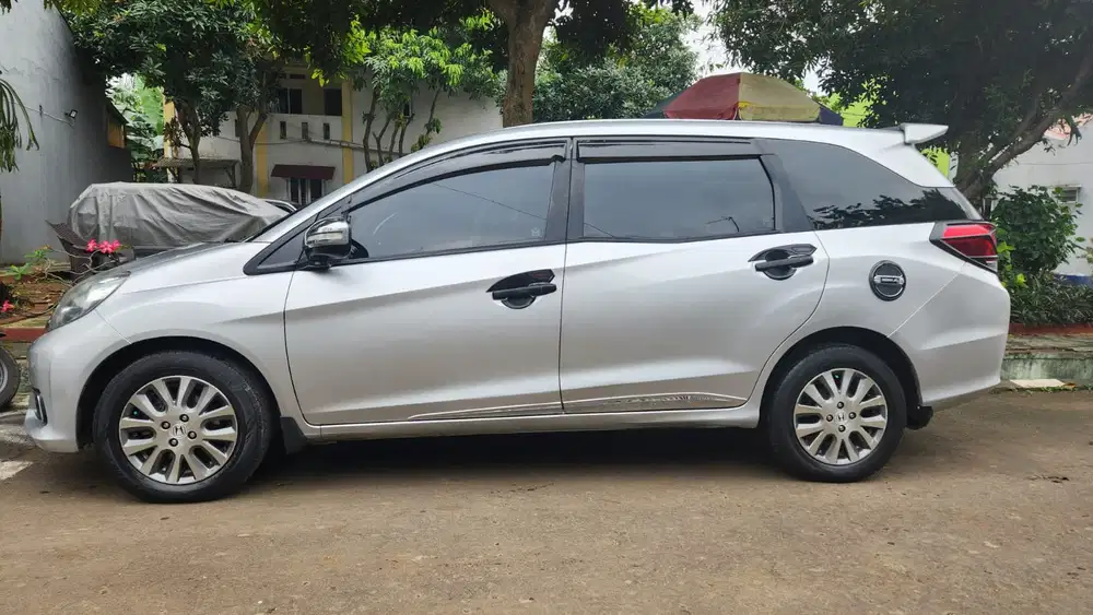 Honda Mobilio 2015 Bensin