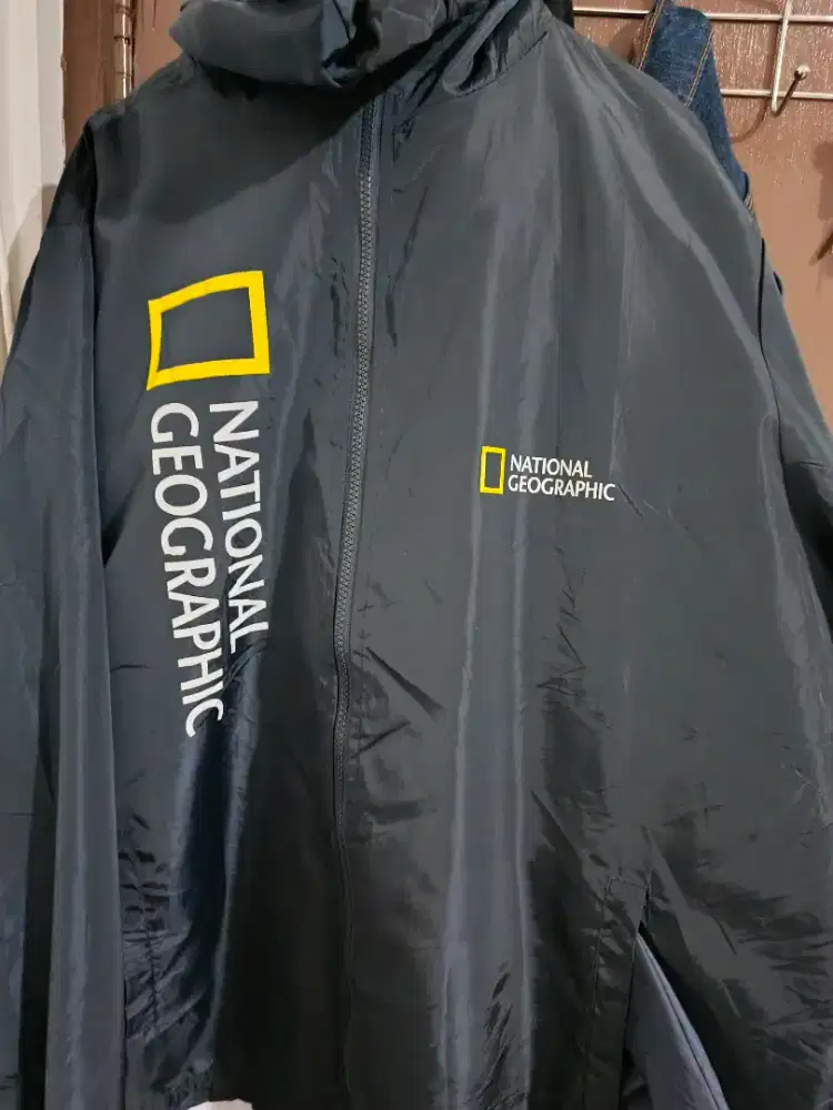 Jaket Parasut National Geographic