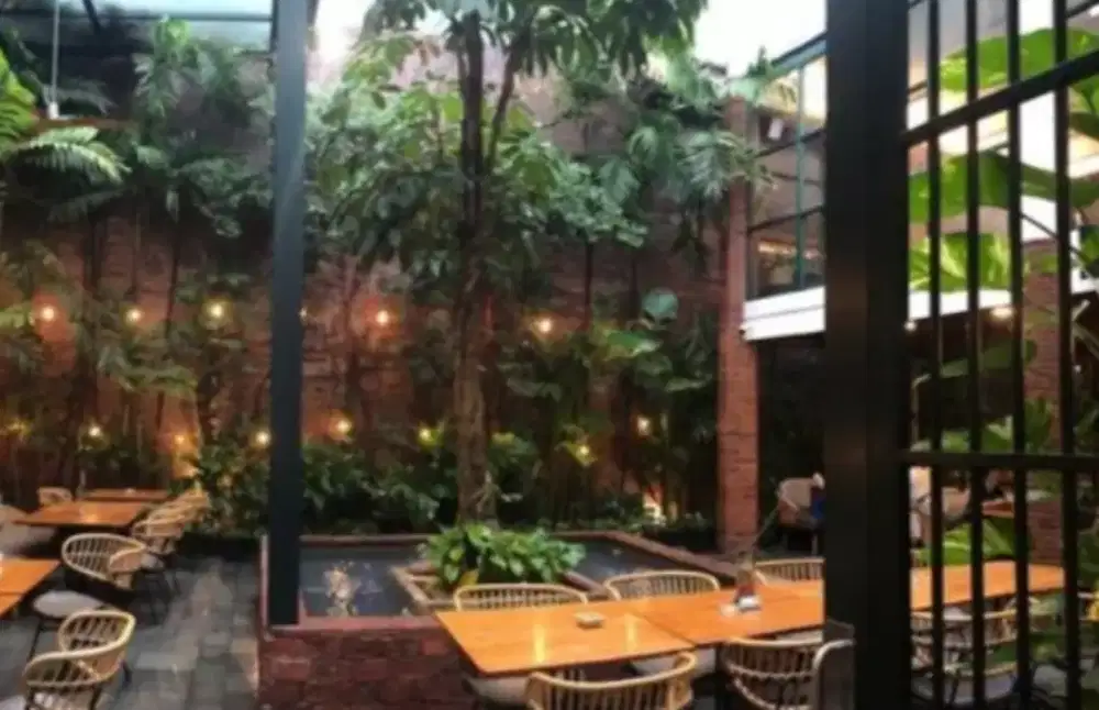 Pegawai pria wanita waiters delivery cook