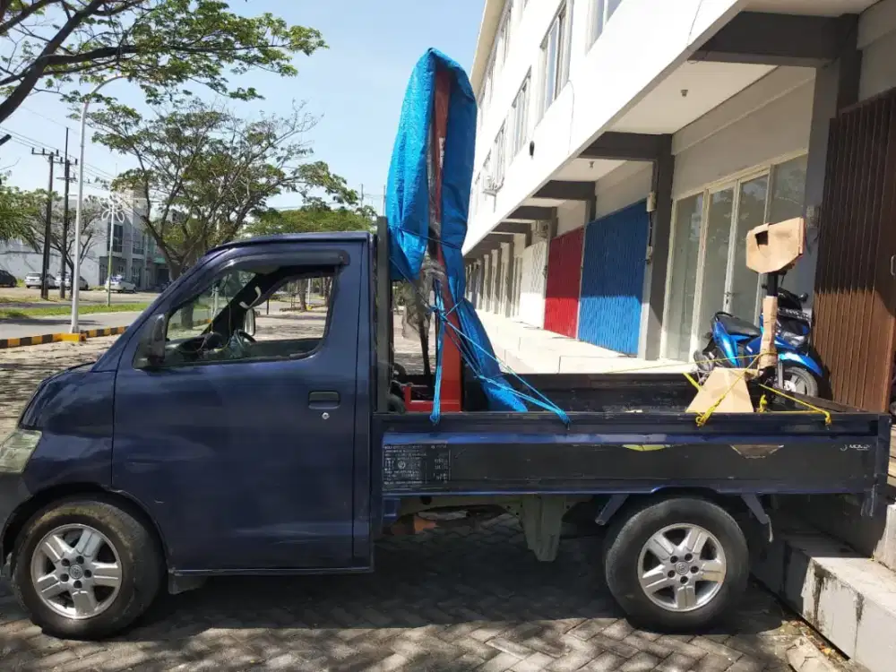 Persewaan mobil pickup