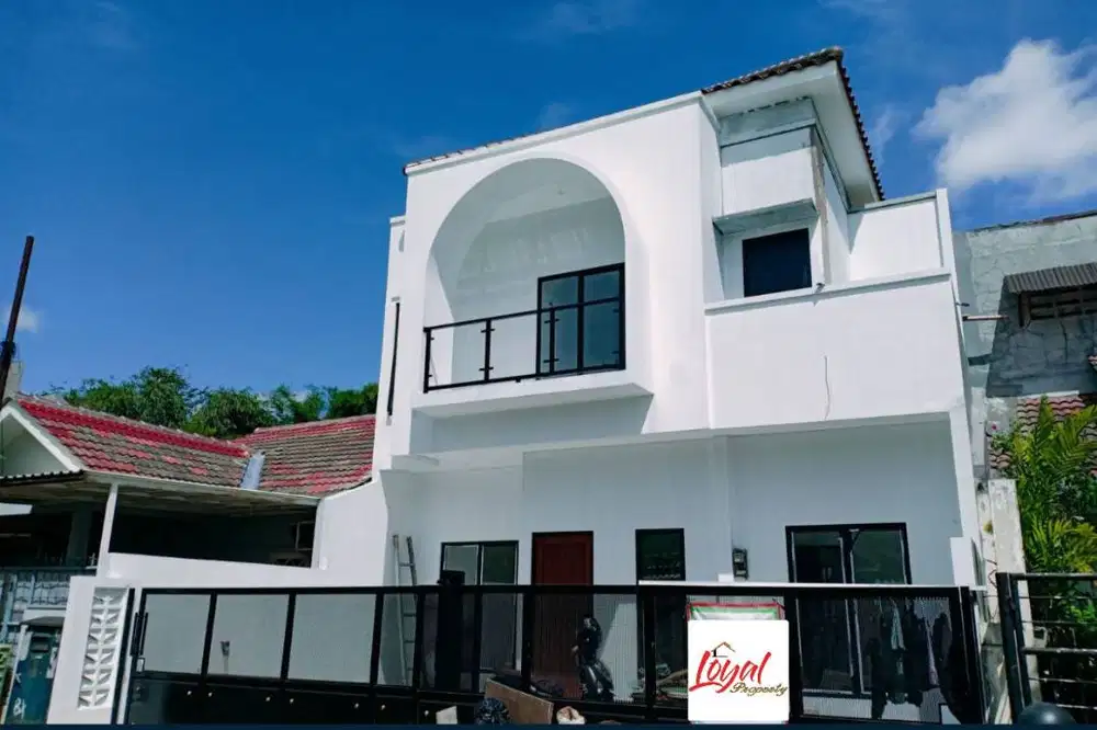 Dijual Rumah 2 M di Kencana Loka BSD CITY