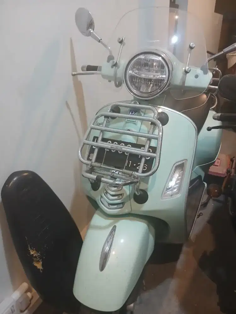 Vespa GTS 150 Hijau Tosca