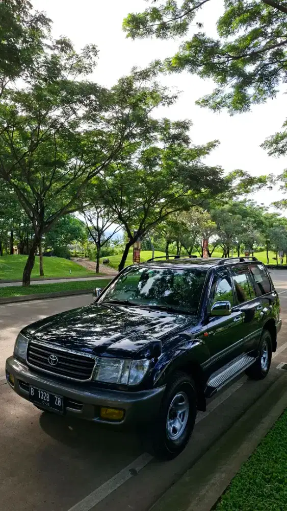 Toyota landcruiser 105 GXL A/T Tahun 2000 bensin 6 silinder