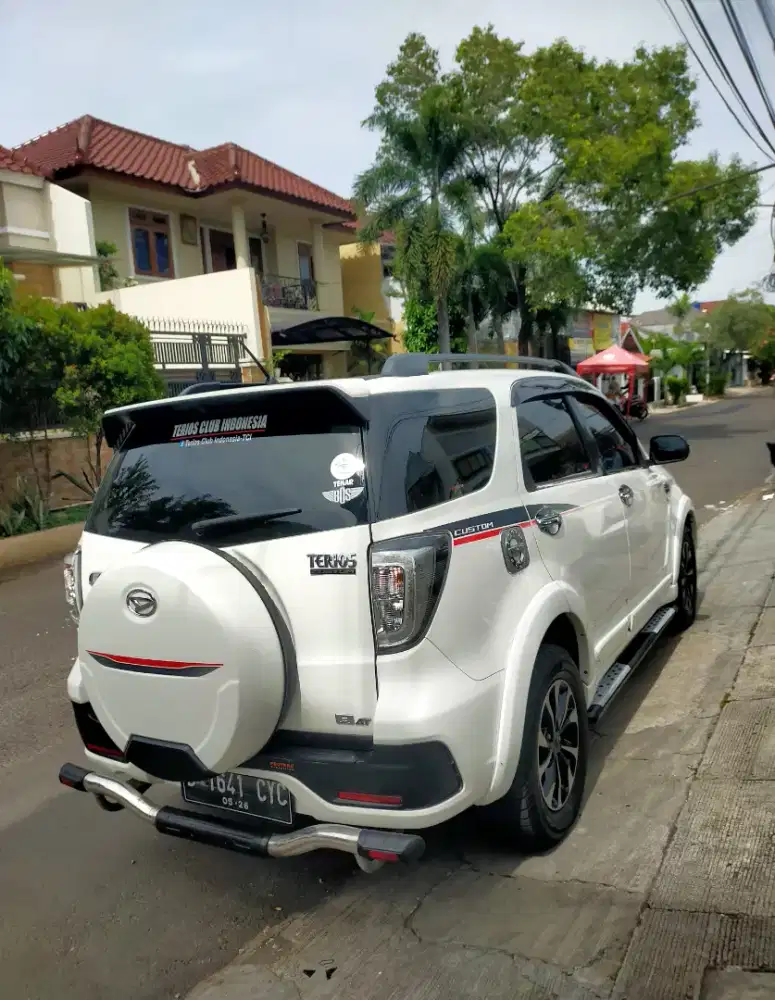 DAIHATSU TERIOS CUSTOM 1.5 R AT MATIC TAHUN 2017