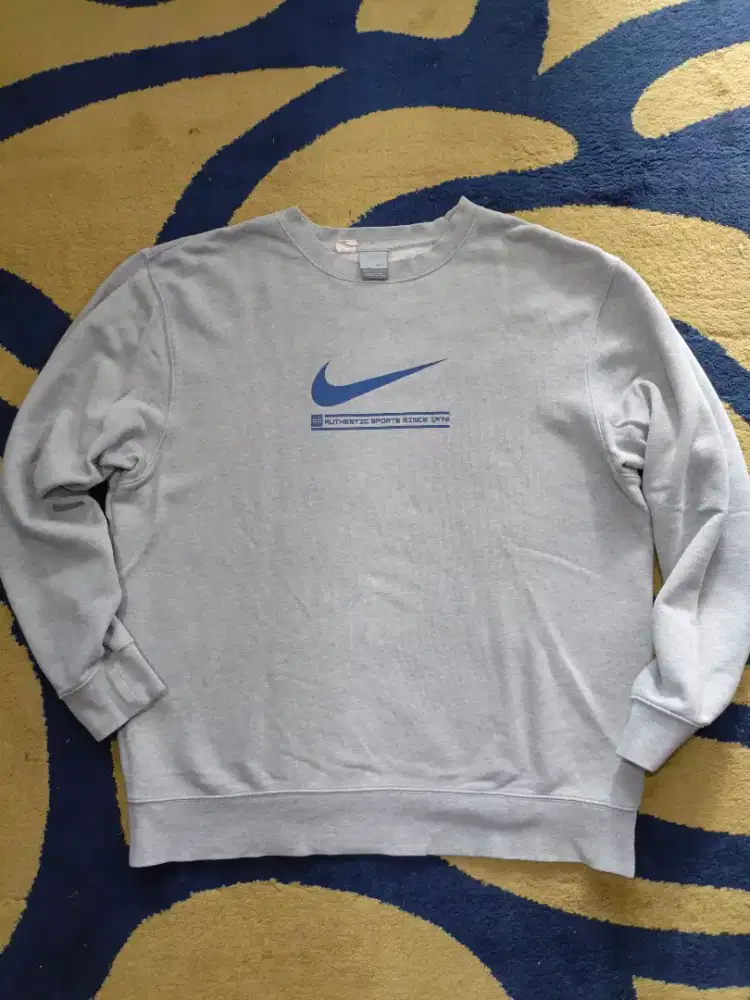 Crewneck nike authentic size xxl