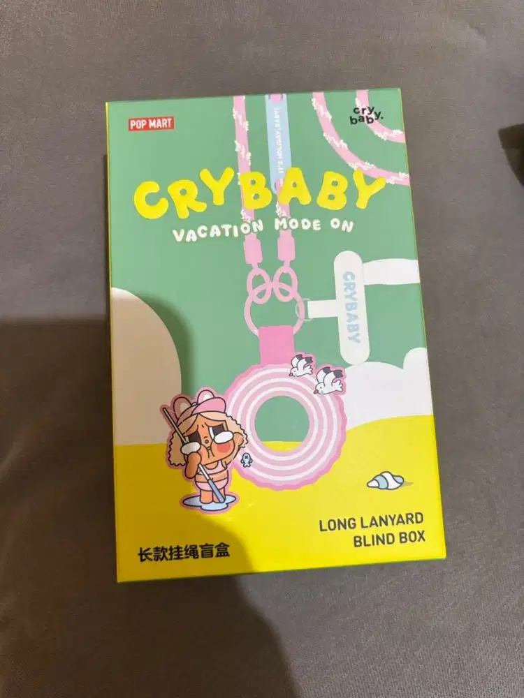 Lanyar Cry Baby Chilling On The Beach