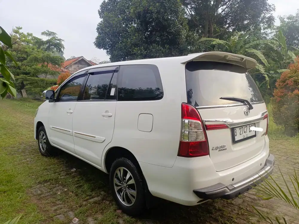 Toyota Kijang Innova 2015 Bensin
