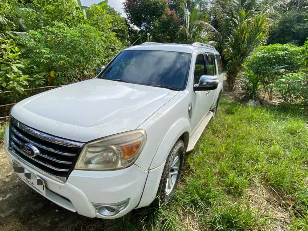 Ford Everest (2011)