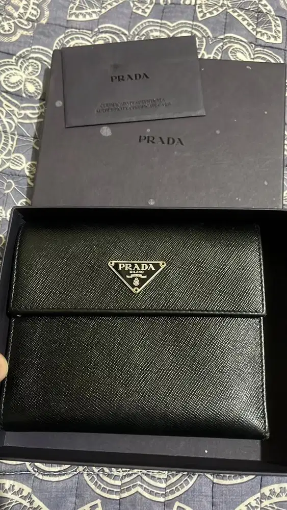 Prada wallet original second
