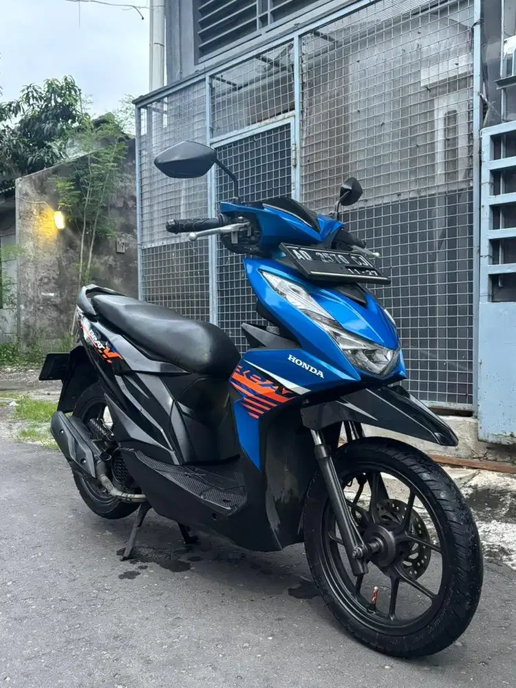 Beat 2022 hitam biru