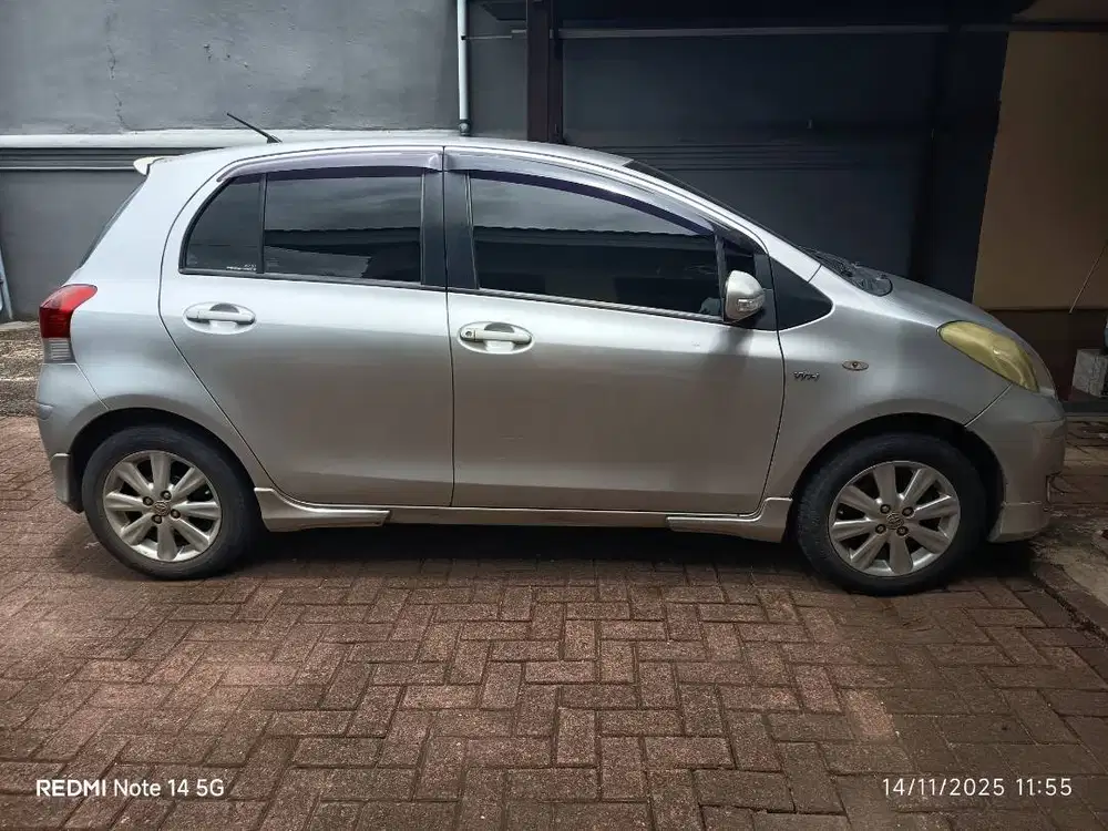 Yaris 2009 matic 1,5 E
