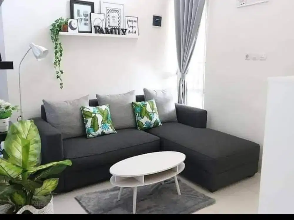 Rumah 2 lantai Bangunan Baru lokasi strategis