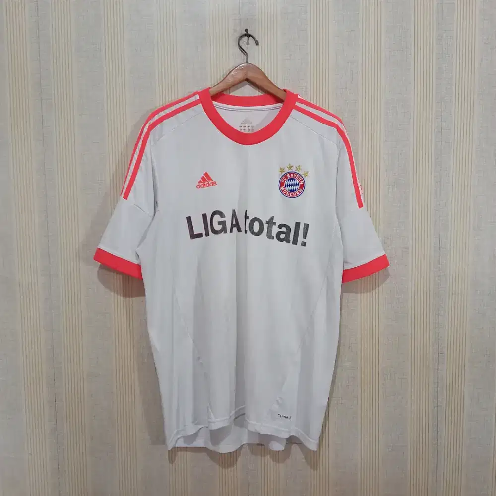Jersey Bayern Munchen Go Away 2012 Size XL