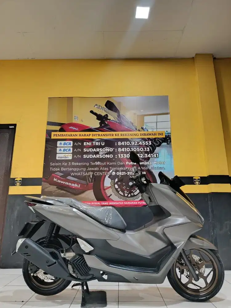PCX 160 ABS  KM LOW BISA TT OR KREDIT