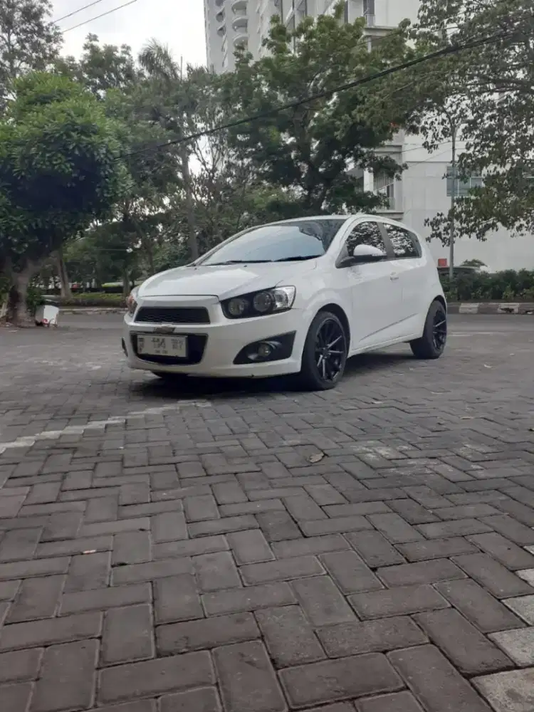 Chevrolet aveo LT matic putih