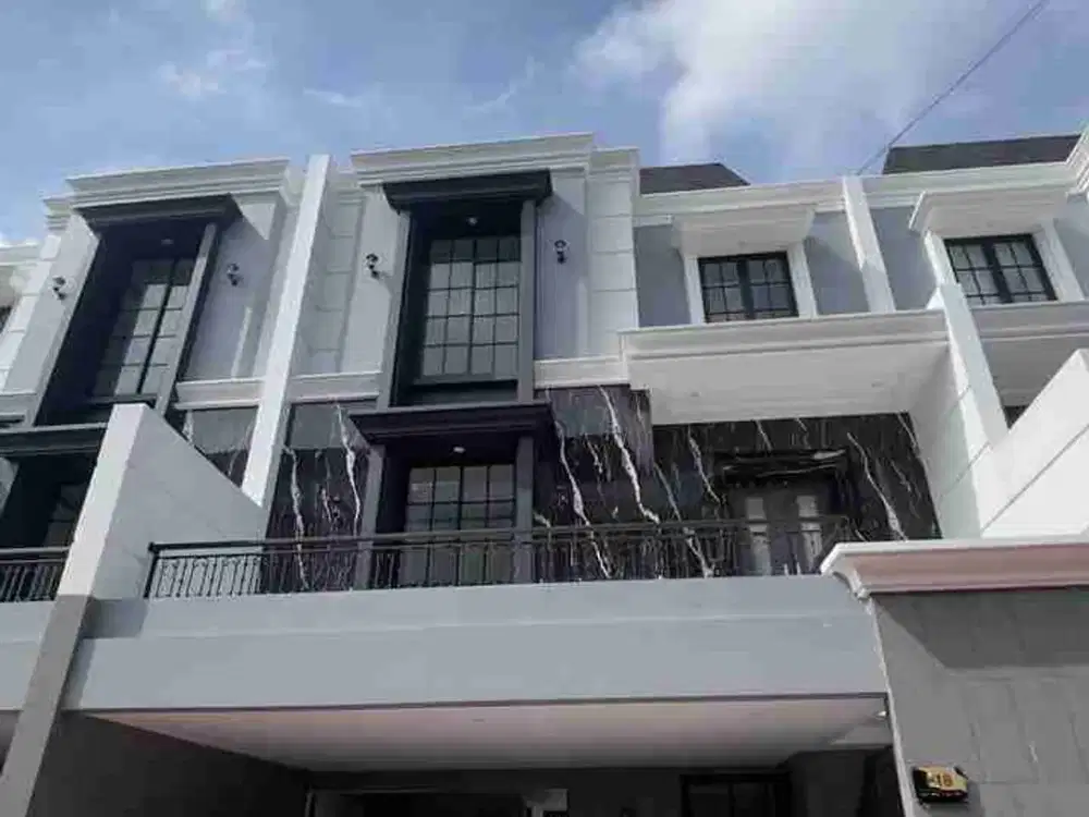 Rumah mewah 3 lt 3M dekat tol bambu apus jakarta timur