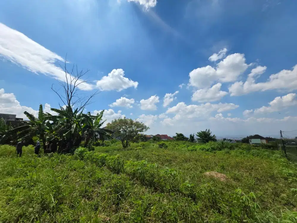Jual tanah Malang, bebas banjir siap bangun hunian dan kost, poros jalan pemandangan pegunungan