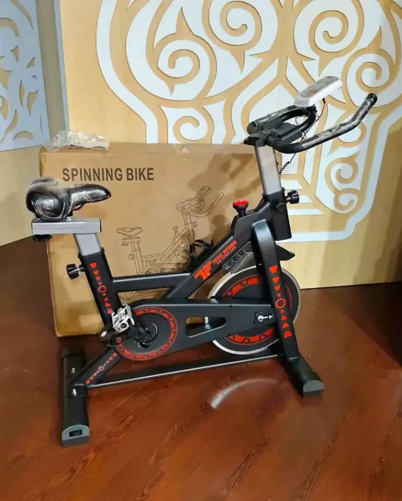 Sepeda statis spinning 960