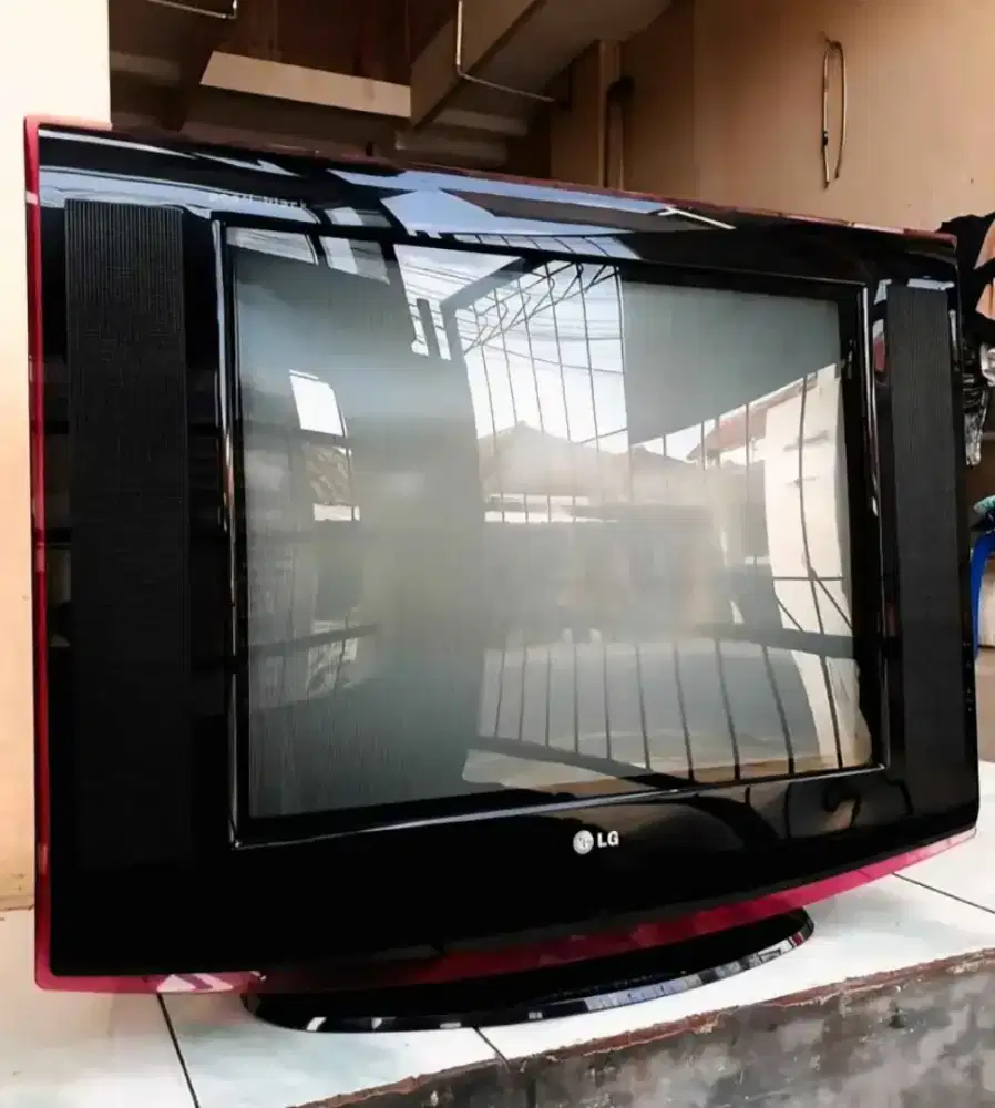 TV Tabung LG 21in + STB
