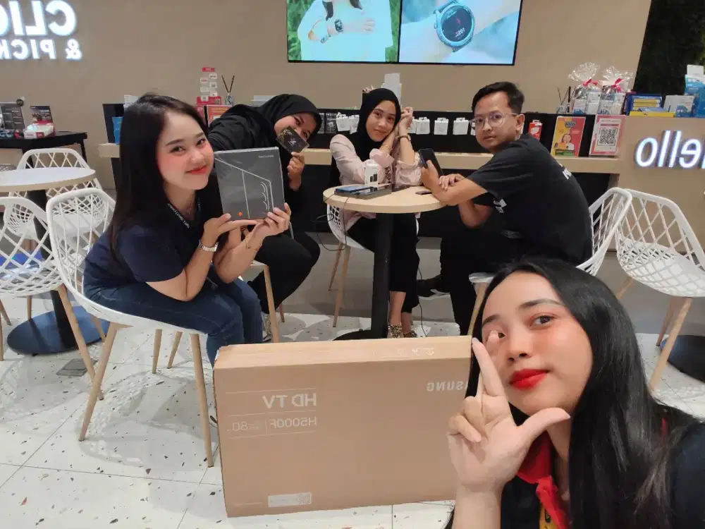 SAMSUNG GALAXY ZFOLD 7 FREE TV 32 INC SAMSUNG