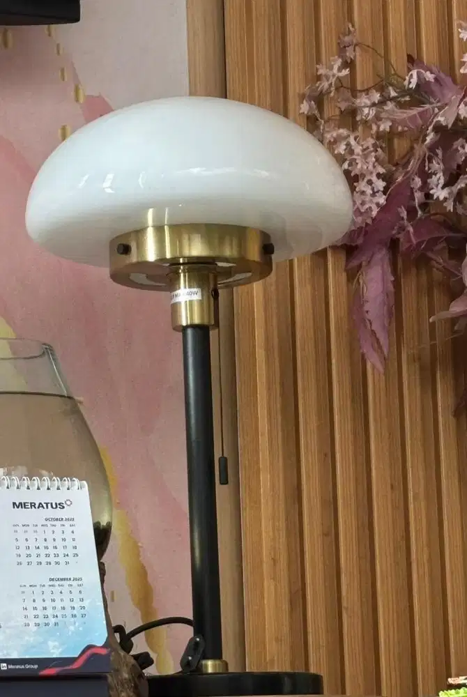 Lampu hias meja