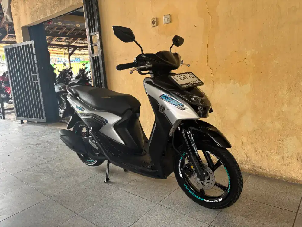 KM 29 RB YAMAHA GEAR TH 2022 LIKE NEW