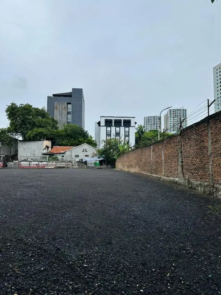 DISEWAKAN TANAH 1,014m2 DI TANJUNG BARAT-JAKARTA SELATAN