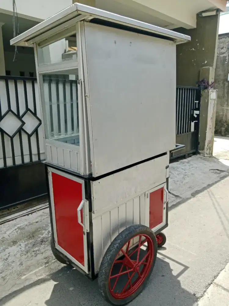 Gerobak alumunium bekas Dimsum ( nego tipis)