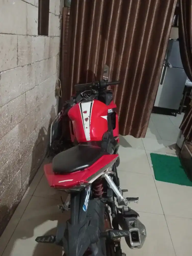 CBR150R 2016 10jt tampilan MTR sesuai dengan gambar