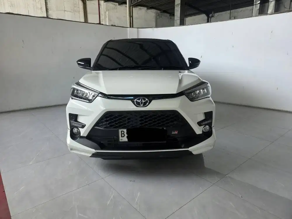 Toyota Raize GR Two Tone 1.0 AT ( Matic ) 2023 Hitam Putih km 37rban