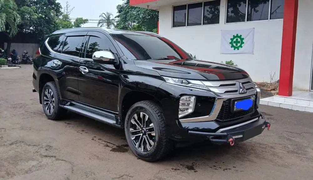 JUAL Mitsubishi Pajero Sport Dakar 2.4 Diesel 4x2 AT Tahun 2022