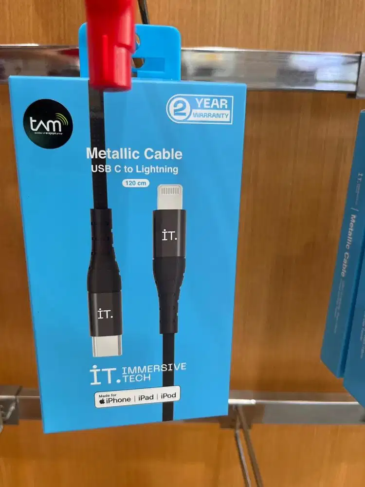 USB C TO LIGHTNING IT