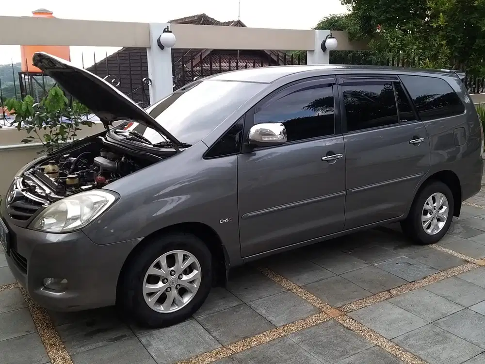 Toyota Kijang Innova 2009 Diesel